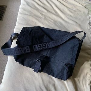 Baggu messenger bag black
